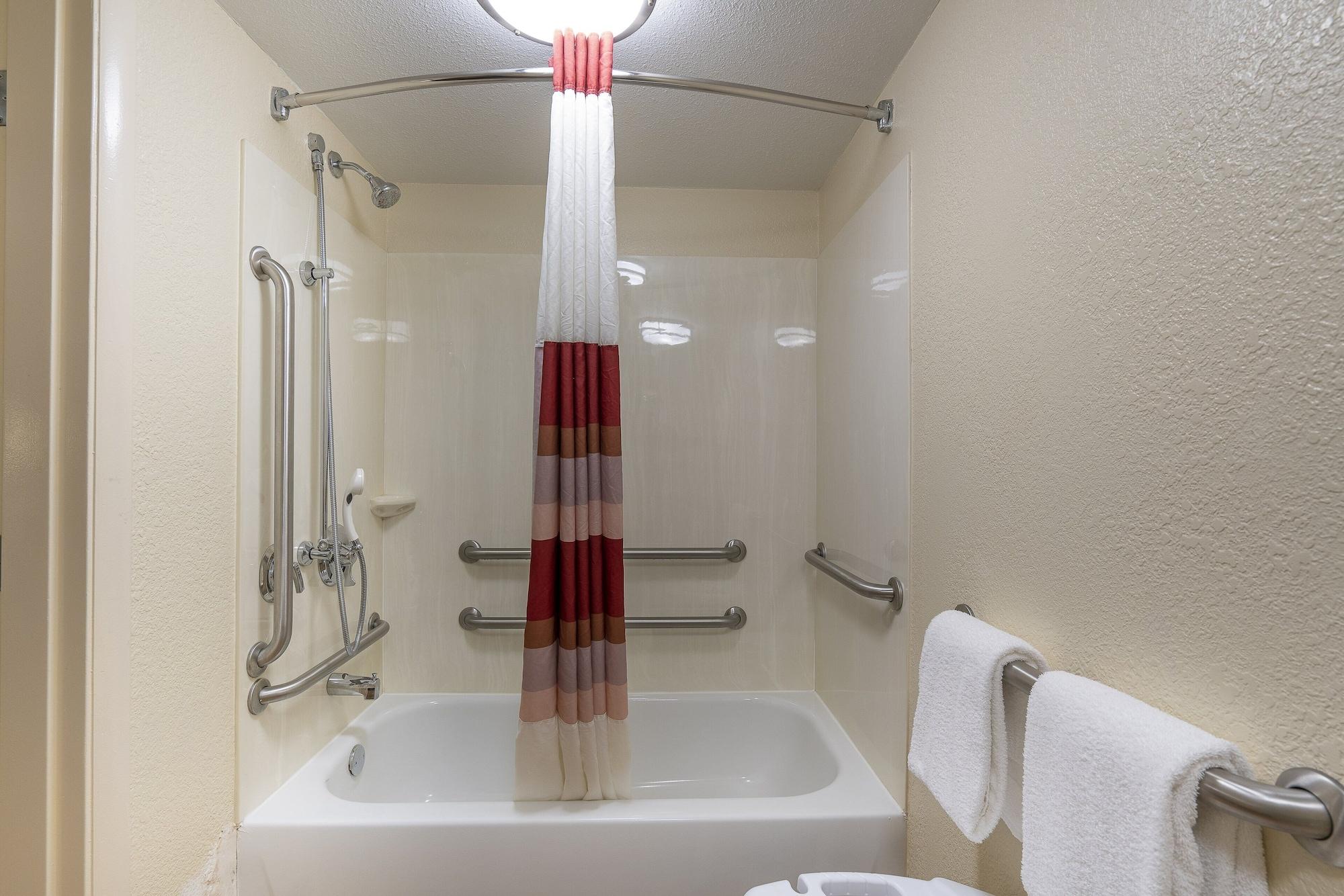 Red Roof Inn Memphis East מראה חיצוני תמונה