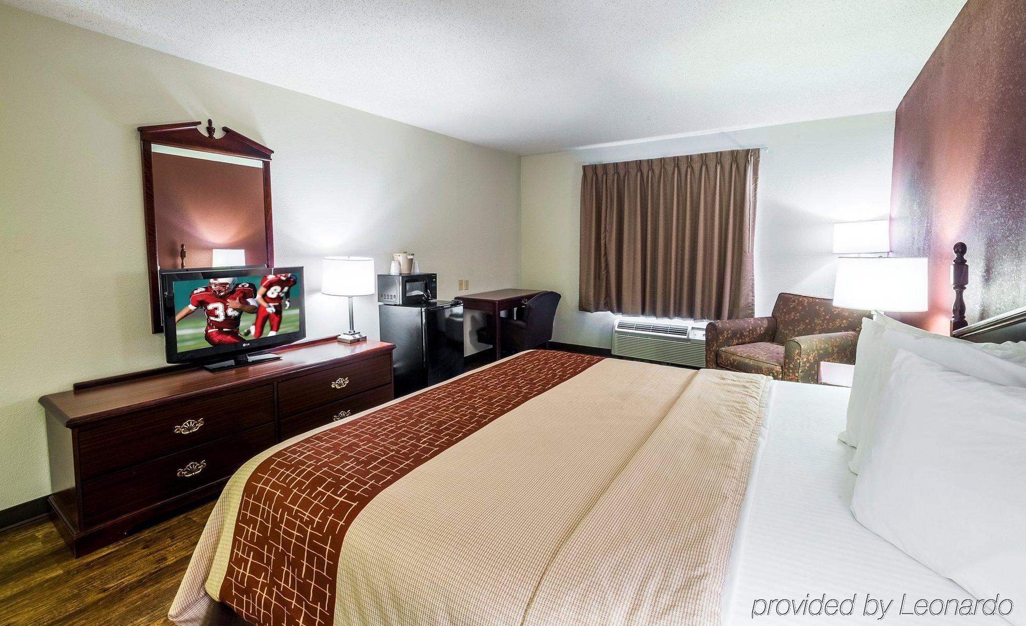 Red Roof Inn Memphis East מראה חיצוני תמונה